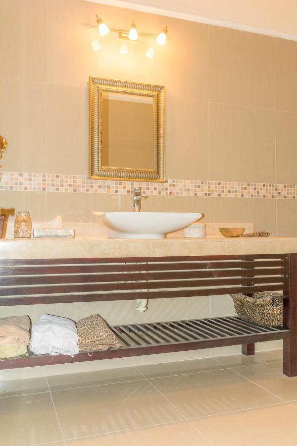 Hotel Boutique Mansion La Ceiba Мерида Екстериор снимка